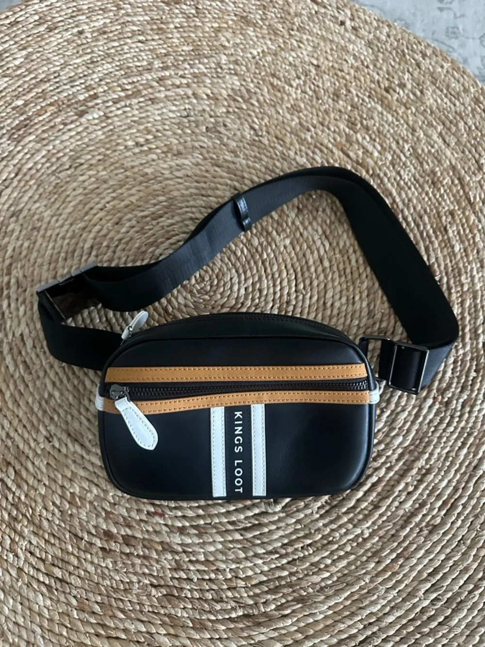 Kings Loot Crossbody